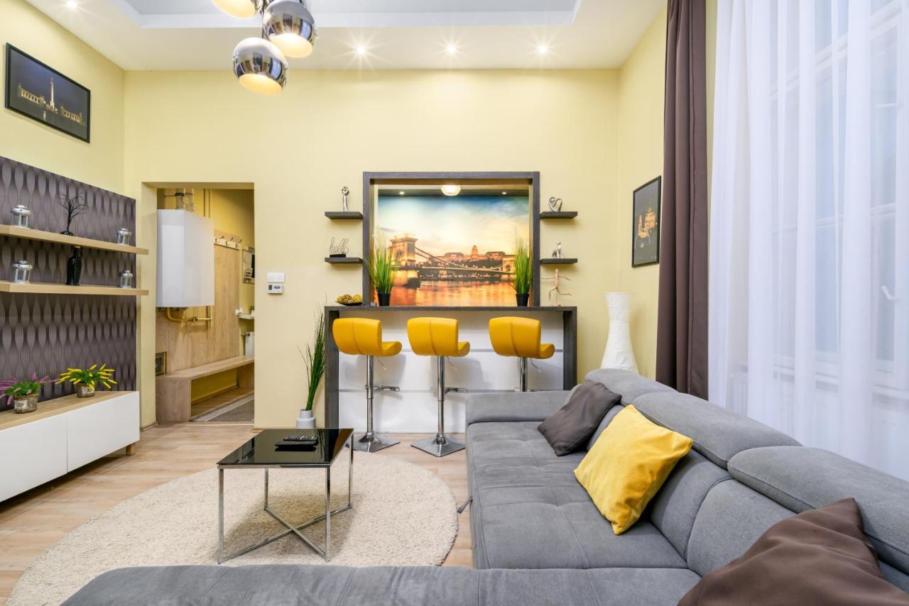 Downtown Deluxe-Two Bedroom Apartment With Sauna Budapest Exterior photo