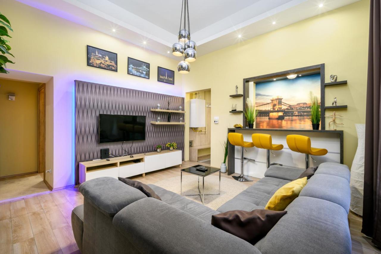 Downtown Deluxe-Two Bedroom Apartment With Sauna Budapest Exterior photo