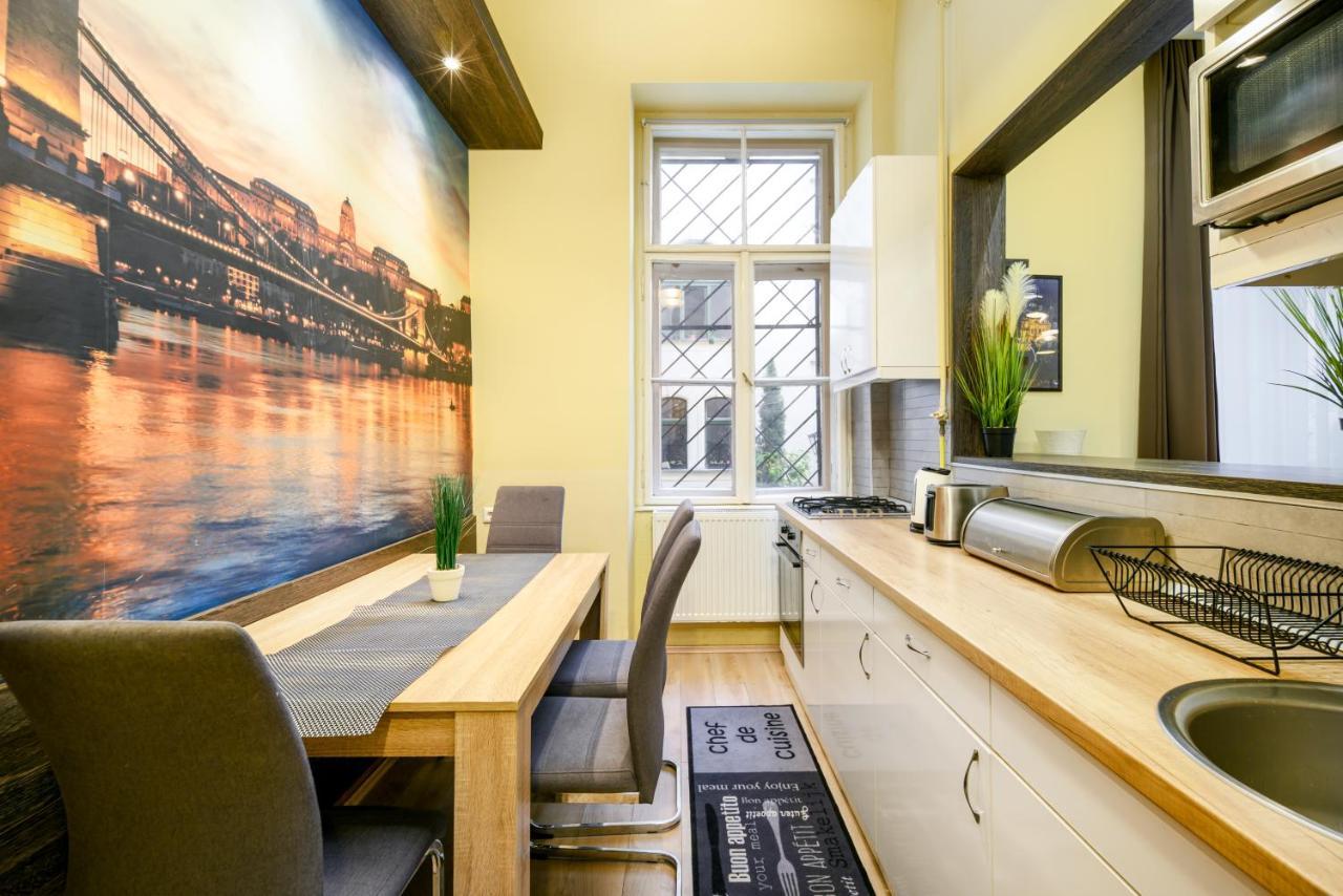 Downtown Deluxe-Two Bedroom Apartment With Sauna Budapest Exterior photo
