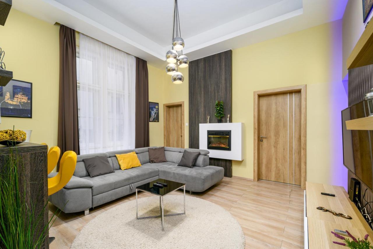 Downtown Deluxe-Two Bedroom Apartment With Sauna Budapest Exterior photo